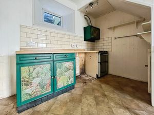 Photo 19- click for photo gallery